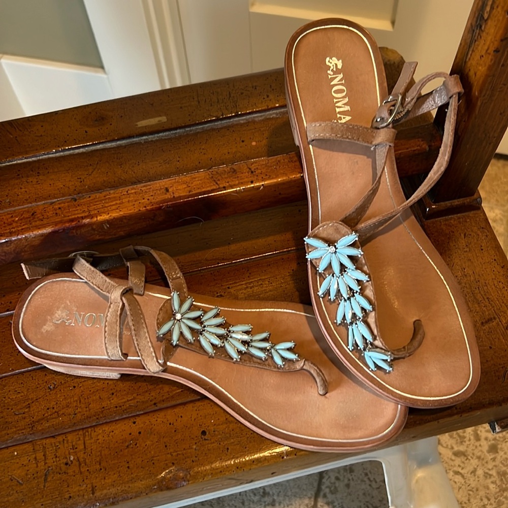 Leather with turquoise detailed sandles